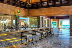 2 bars/lounges, poolside bar