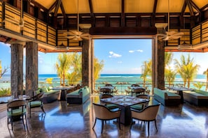5 restaurants, breakfast, lunch, dinner served; Indian cuisine