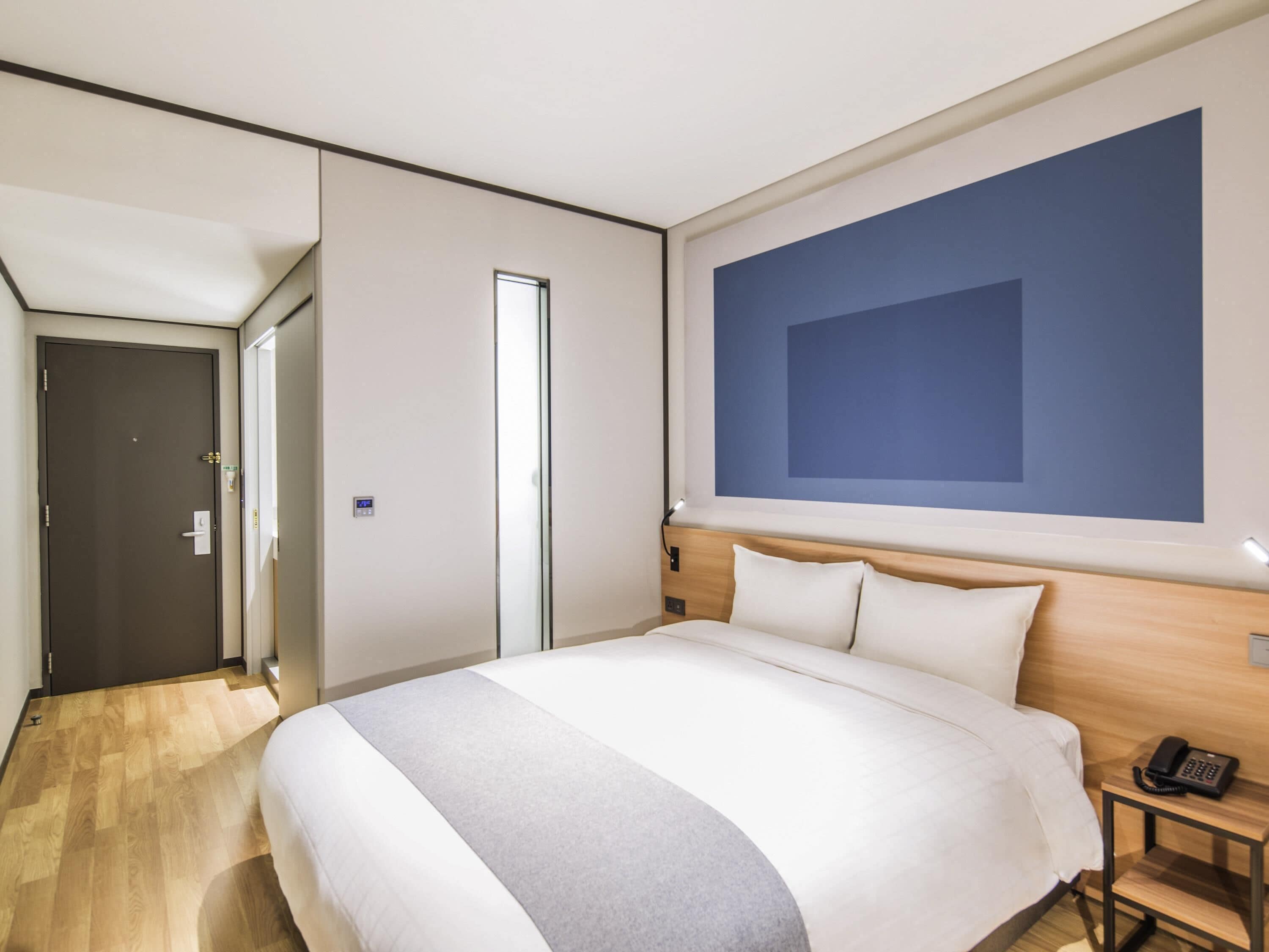 In-room safe, desk, laptop workspace, free WiFi