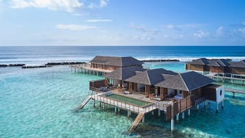 Executive Suite, Multiple Beds (Two Bedroom Ocean Suite with Pool)