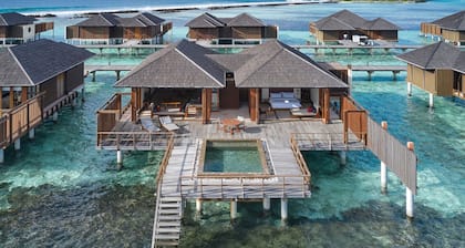 Villa Nautica Paradise Island Resort