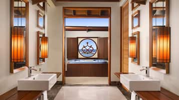 Executive Suite, 1 Double Bed with Sofa bed (One Bedroom Ocean Suite with Pool) | Minibar, in-room safe, individually furnished, desk
