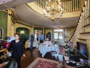 Reception - Montague Inn (Saginaw)