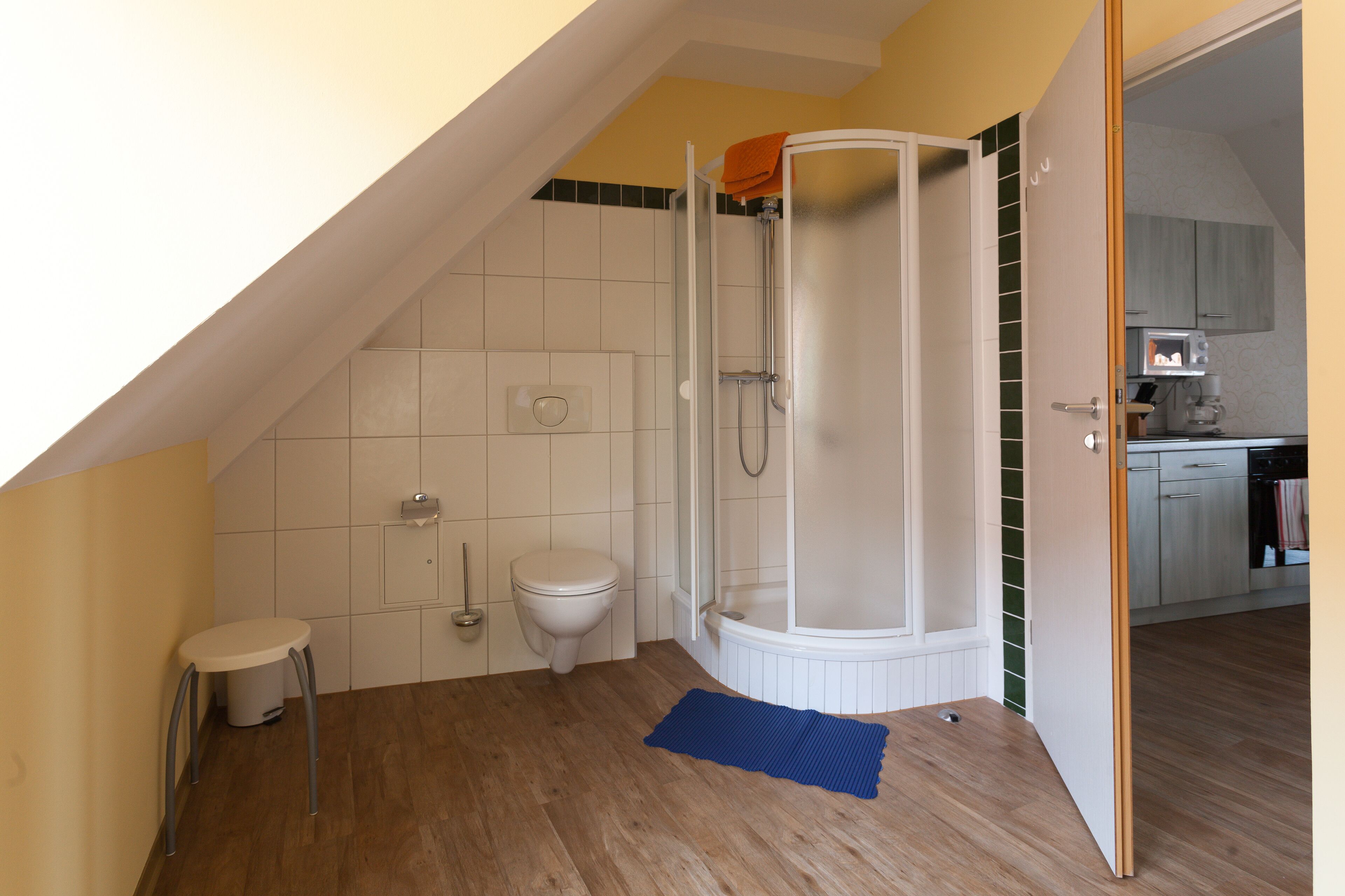 studio | bathroom | shower, hair dryer, bathrobes, towels