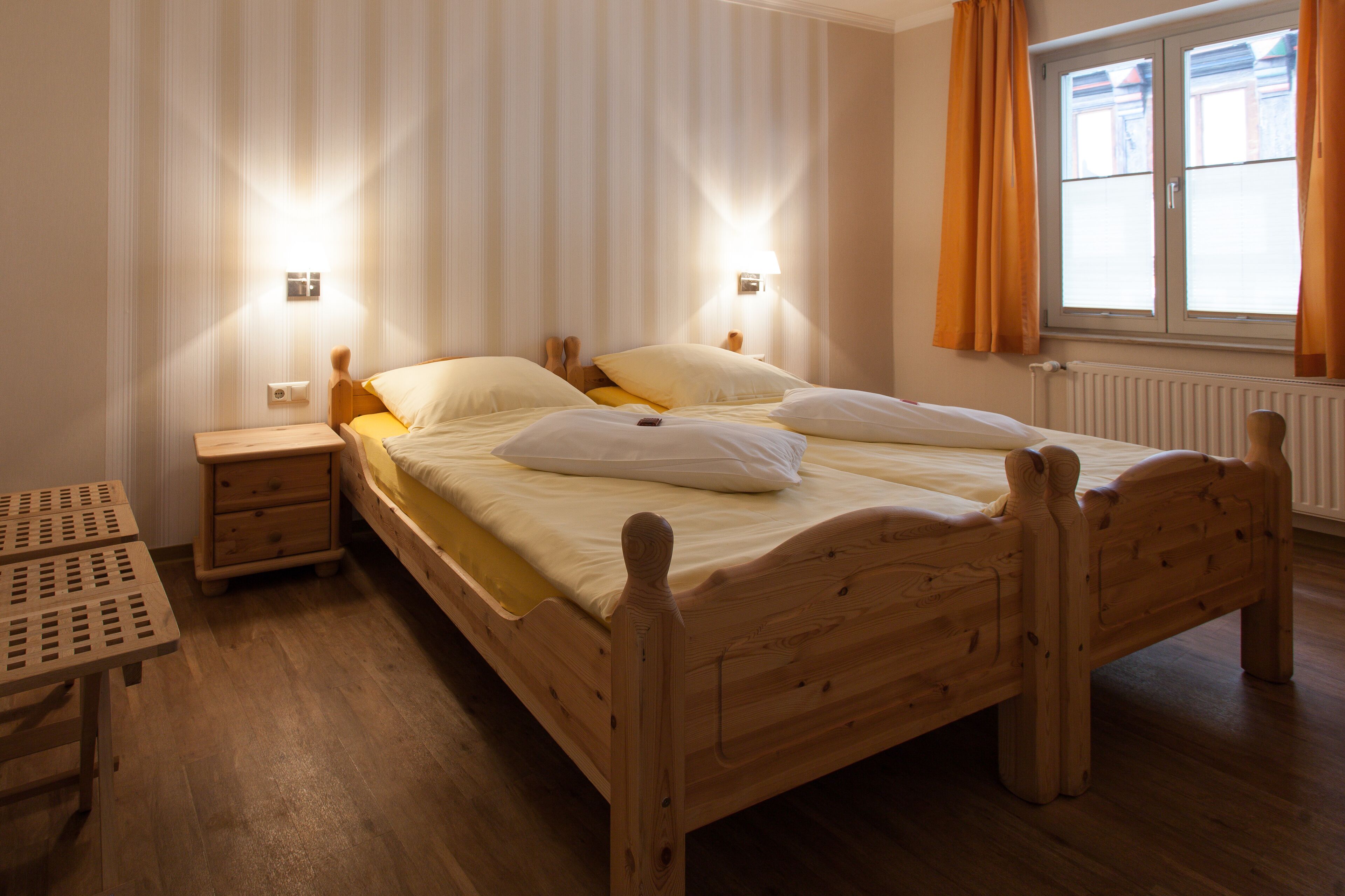 suite | 1 bedroom, hypo-allergenic bedding, iron/ironing board, free wifi