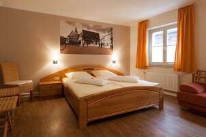 Suite | Allergikerbettwaren, Bügeleisen/Bügelbrett, kostenloses WLAN, Bettwäsche