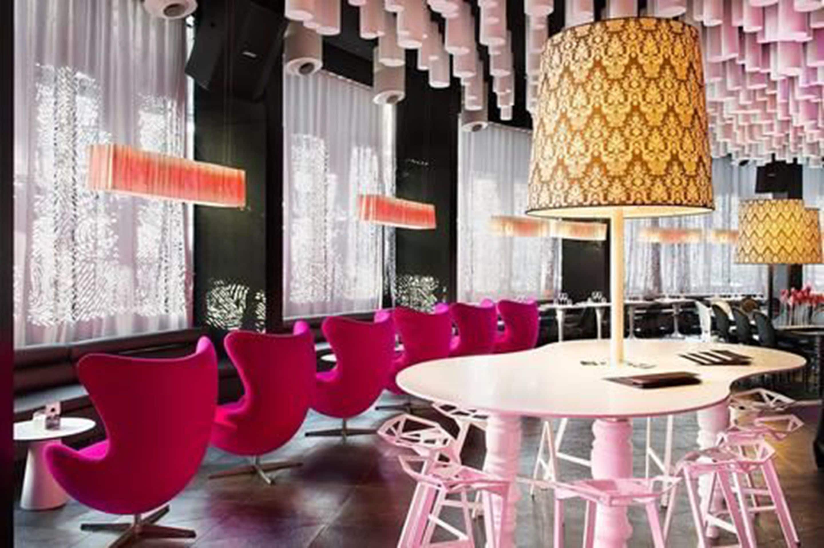 dinner and brunch served