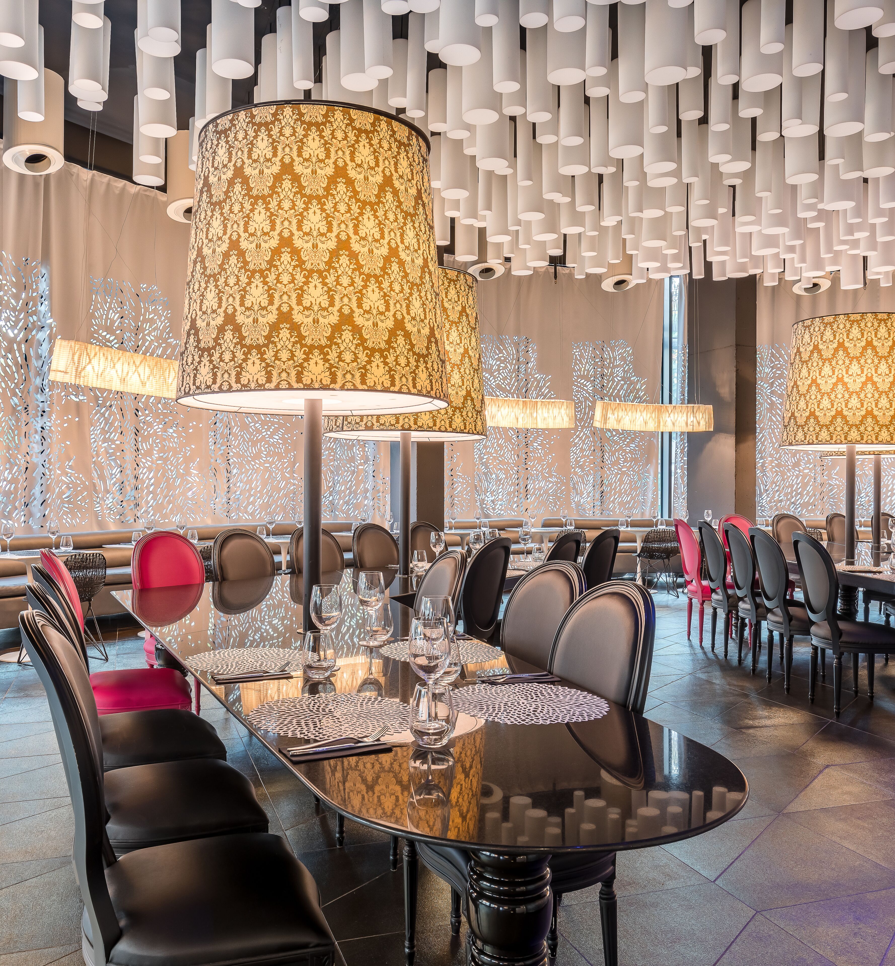 dinner and brunch served