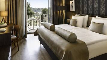 Standard Double Room, Balcony | Minibar, in-room safe, desk, free WiFi