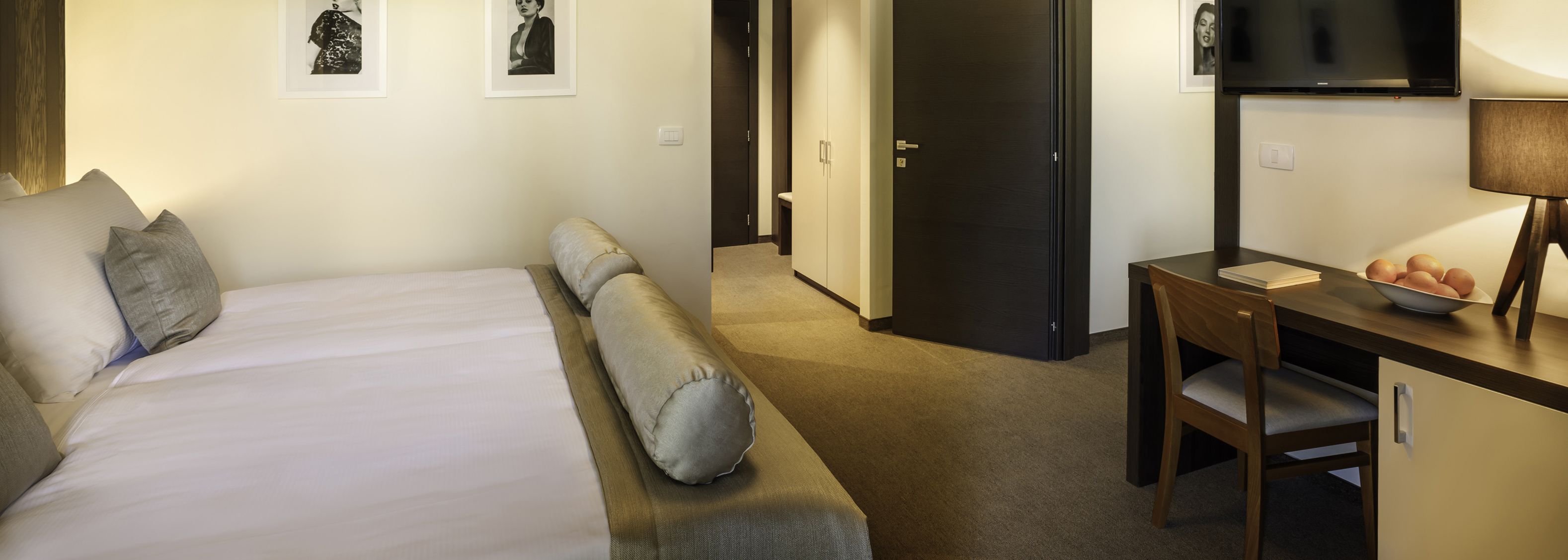 Family Room, 2 Bedrooms, Balcony