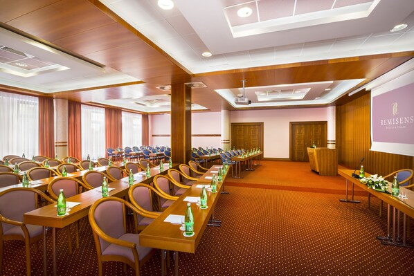 สถานที่จัดงานประชุม