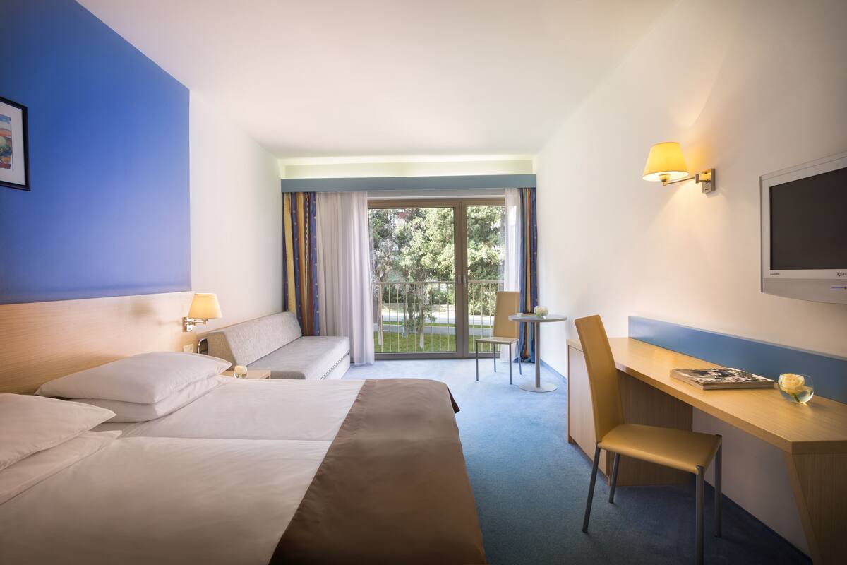 Family Room | 1 bedroom, in-room safe, desk, cribs (surcharge)
