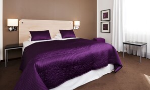 Desk, iron/ironing board, free WiFi, bed sheets - Hotell Charlottenberg (Charlottenberg)