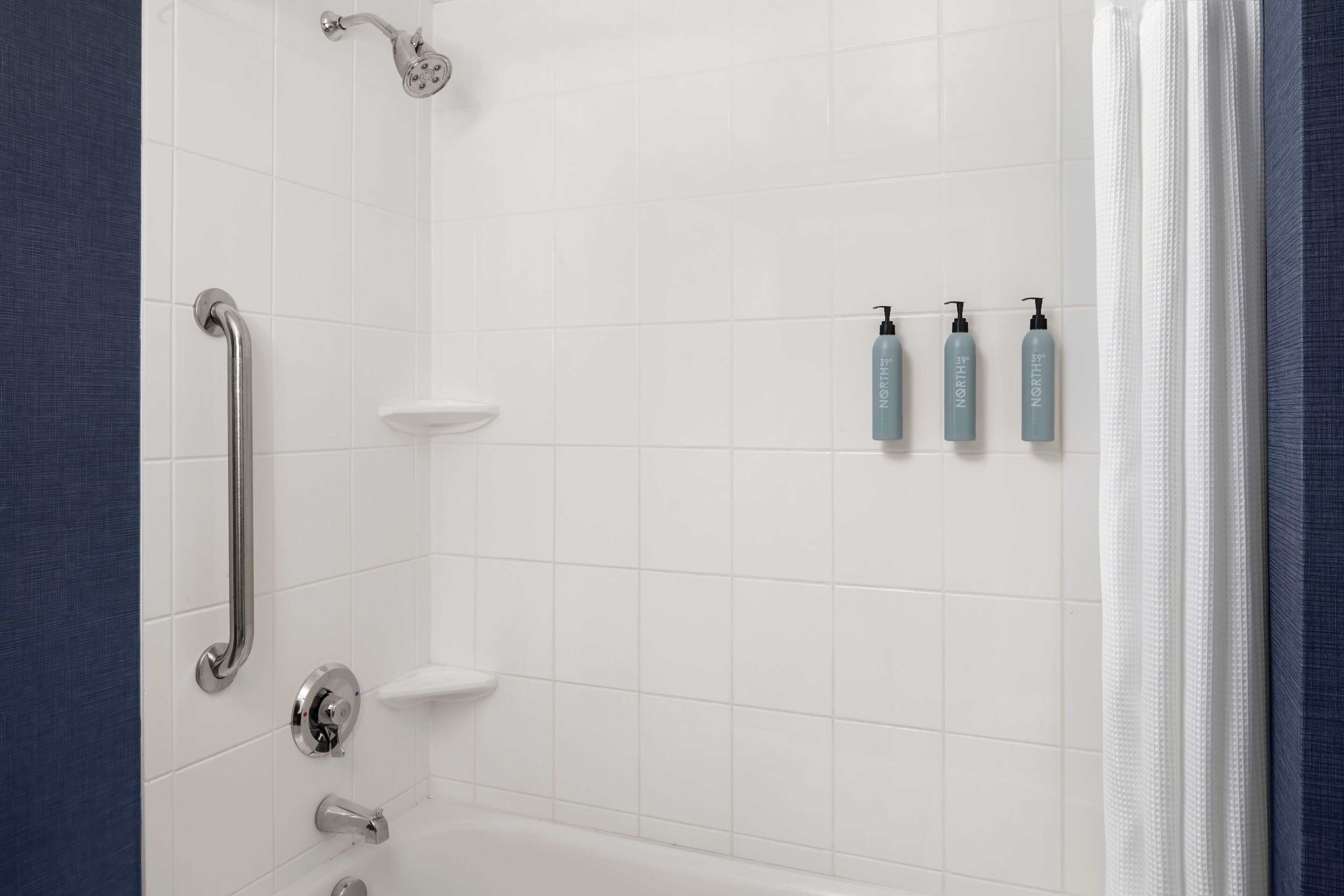 combined shower/bathtub, free toiletries, hair dryer, towels