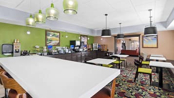 Esmorzar diari complet gratuït