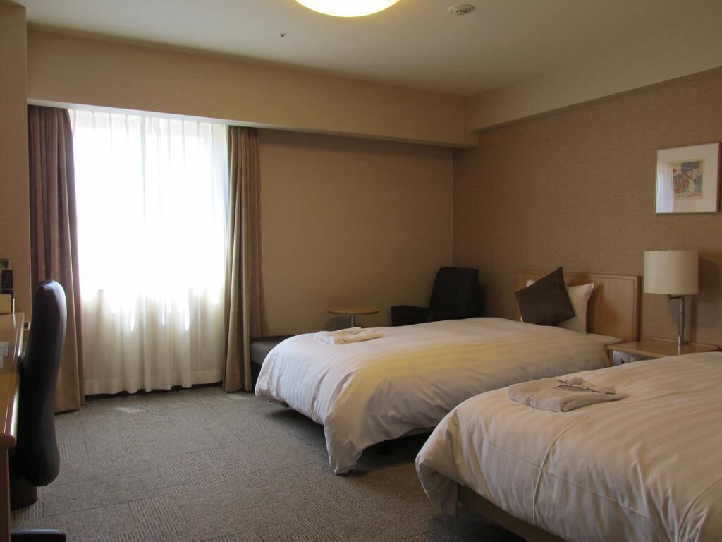 down duvets, in-room safe, desk, blackout curtains