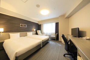 Bureau, rideaux occultants, fer et planche à repasser, Wi-Fi gratuit