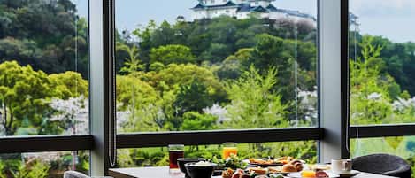 每日供應吃到飽早餐 (每人 JPY2200)