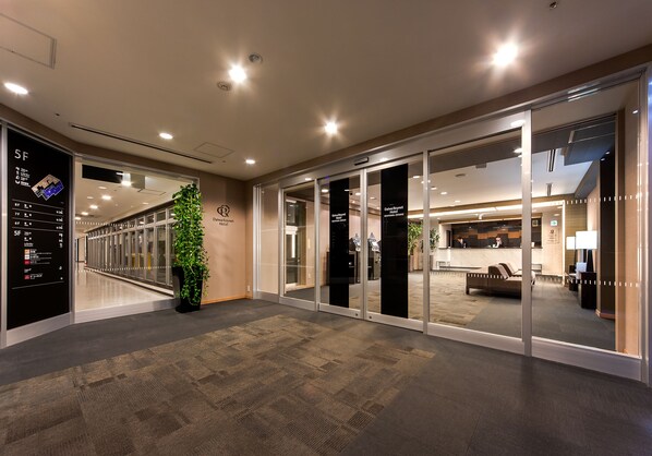 内部エントランス