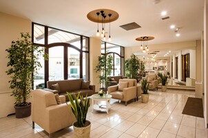 Televisión LCD, parlantes smart