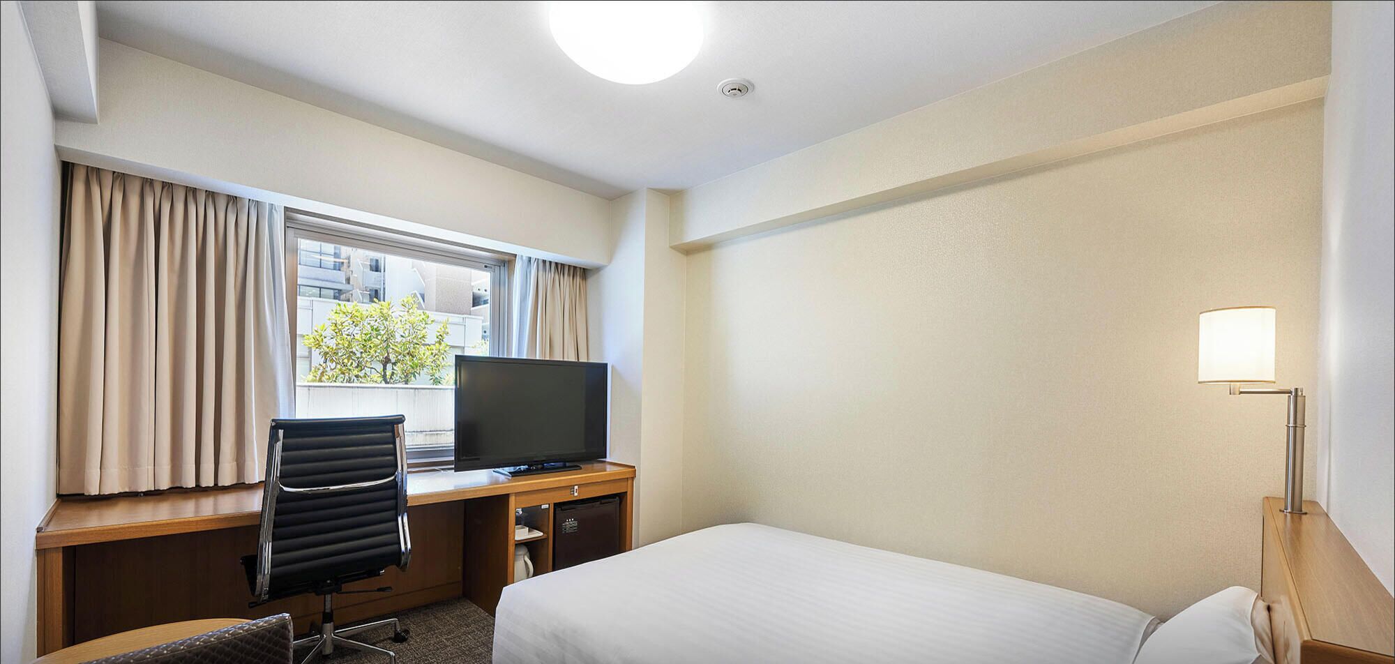 Desk, blackout drapes, iron/ironing board, free WiFi