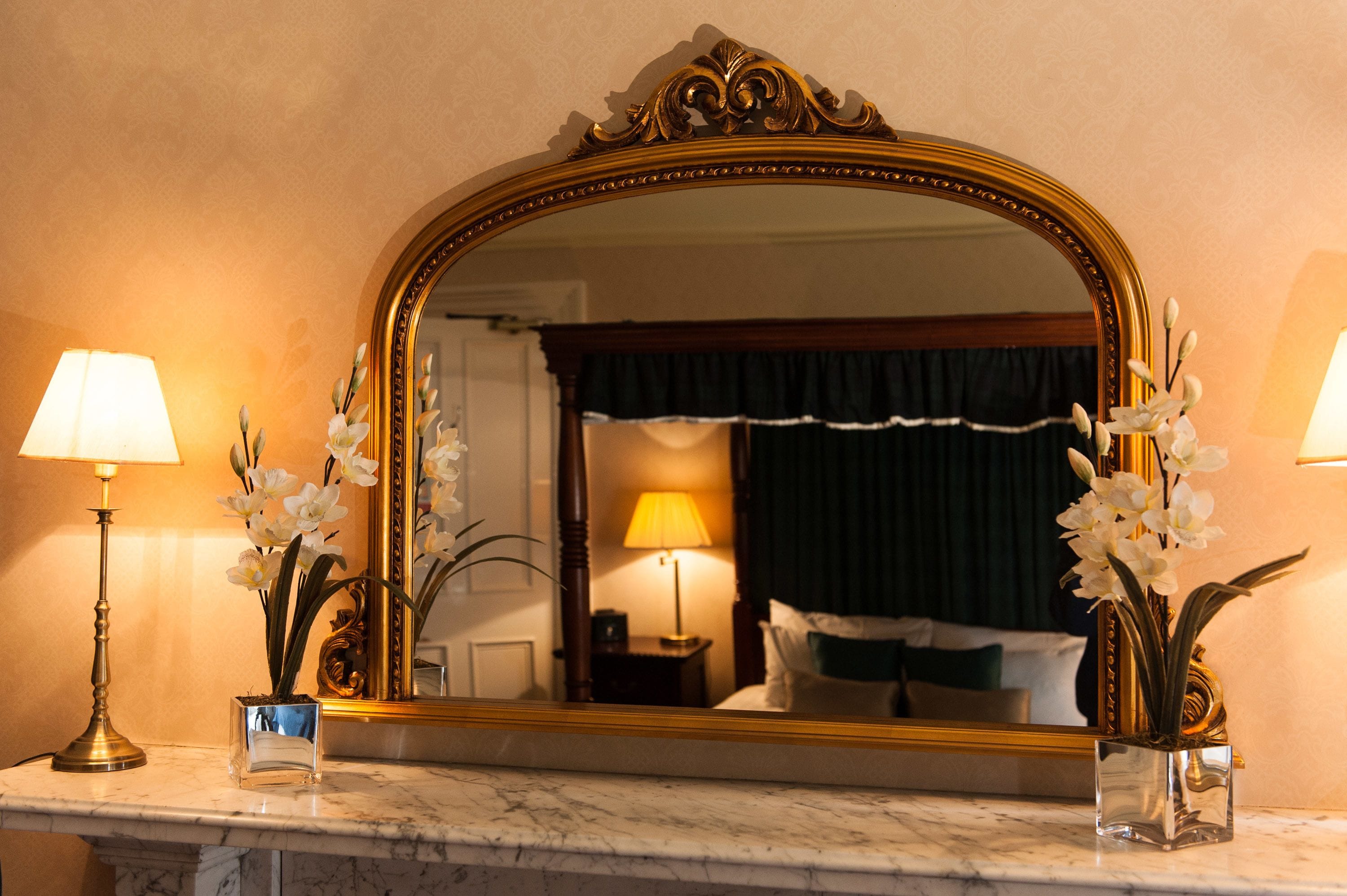 four poster (black watch) | 1 bedroom, in-room safe, individually decorated, individually furnished