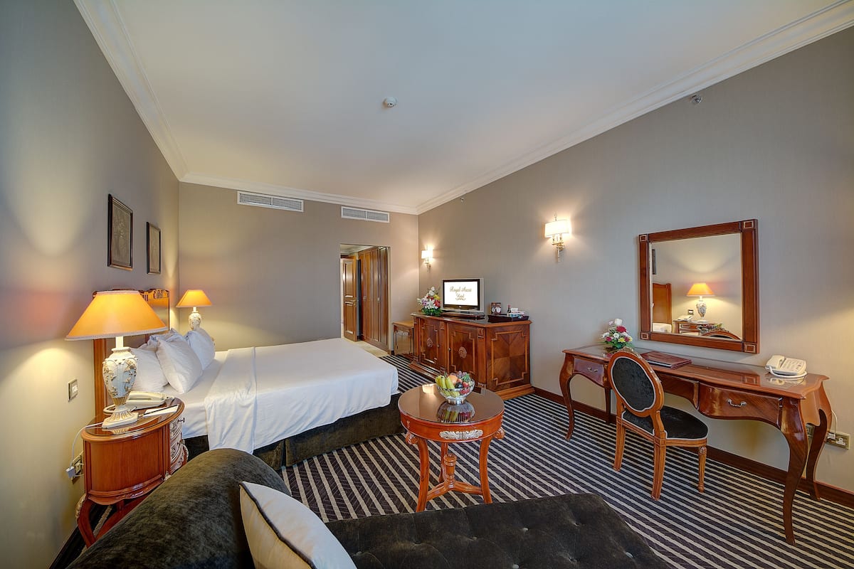 Balmoral Suite