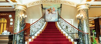 Royal Ascot Hotel