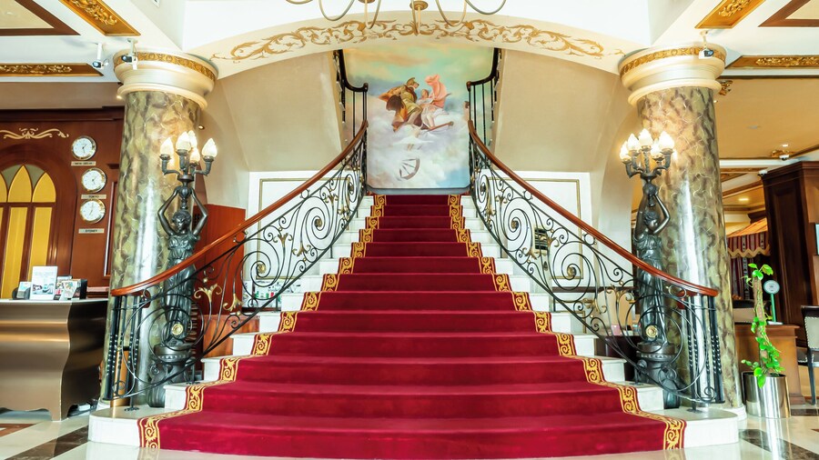 Royal Ascot Hotel