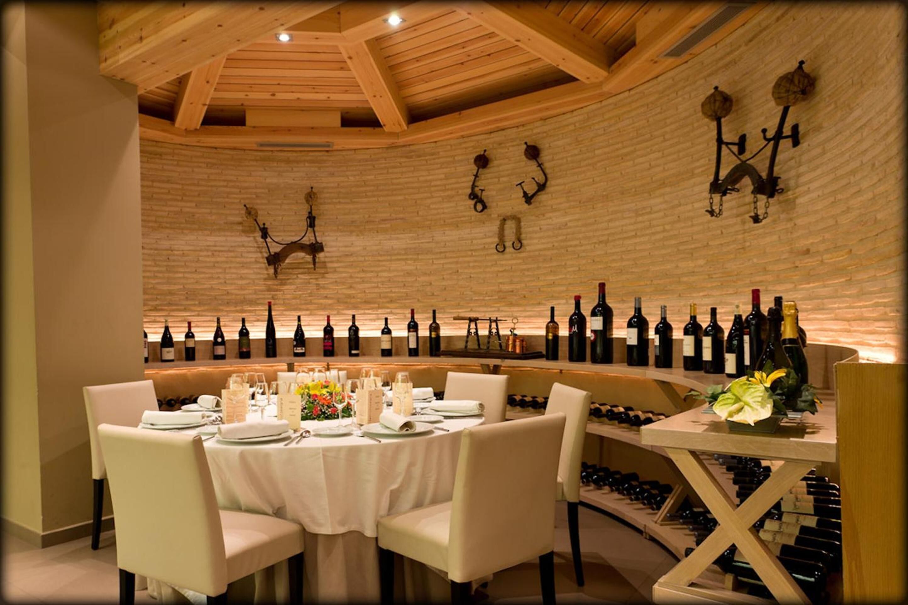 Sarapan dan makan tengah hari dihidangkan, masakan Mediterranean 