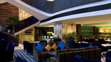 2 restaurants, breakfast, lunch, dinner served; international cuisine