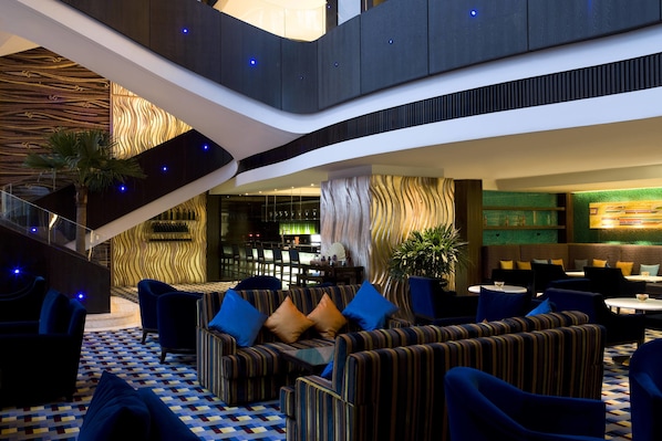 2 Restaurants, Frühstück, Mittagessen, Abendessen, internationale Küche