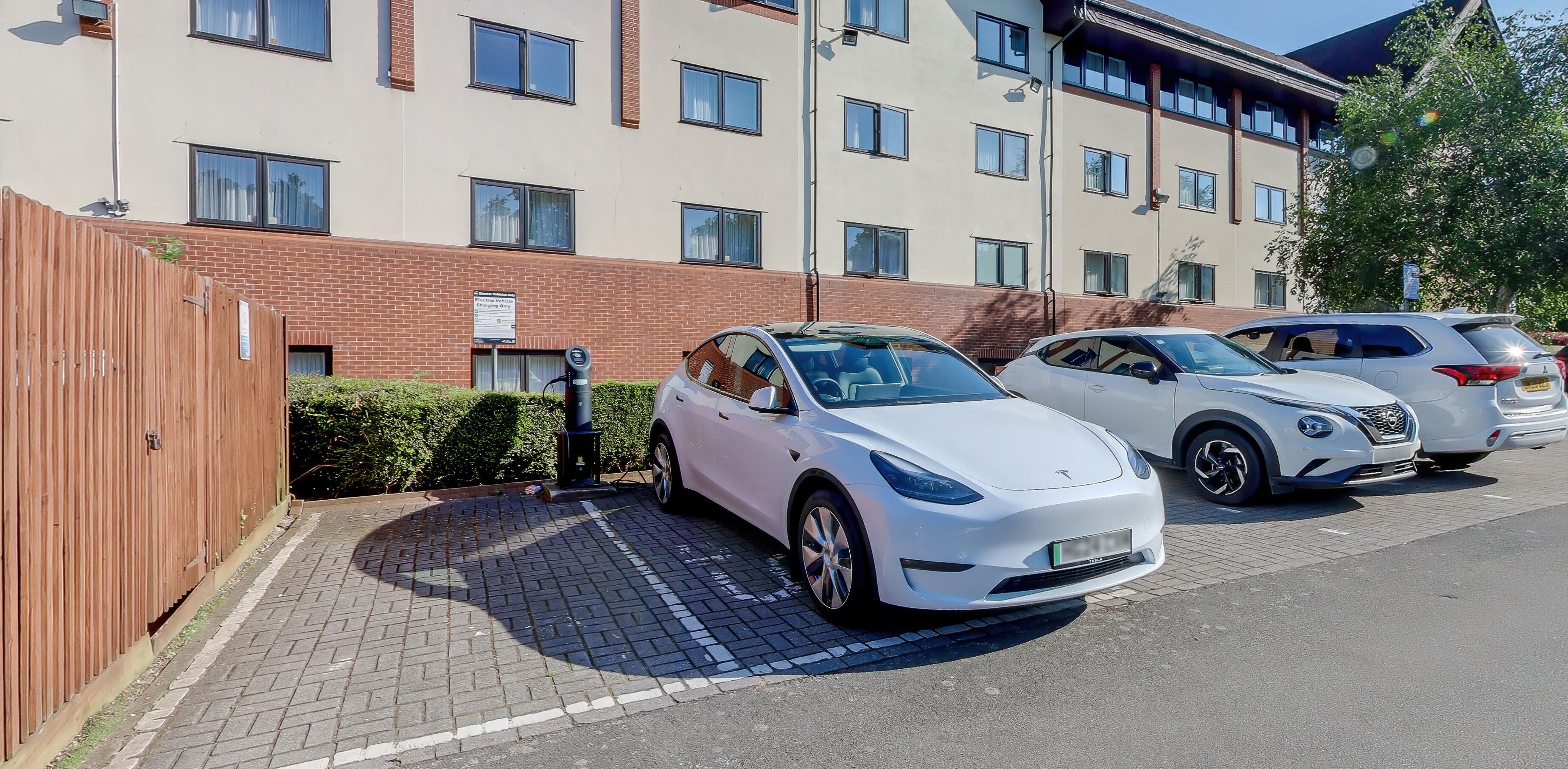 self-parking (surcharge) 7 per day