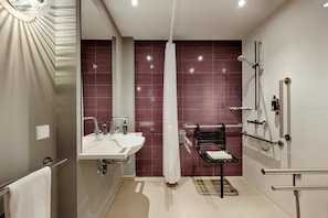 Double Room, Roll-in Shower | Accessible bathroom