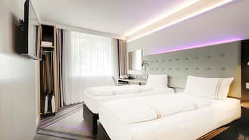 Standard Twin Room | 1 bedroom, in-room safe, blackout curtains, soundproofing