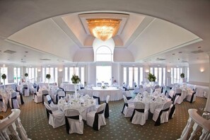 Banquet hall - Monkey Island Hotel (Maidenhead)