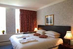 Minibar, desk, iron/ironing board, cots/infant beds