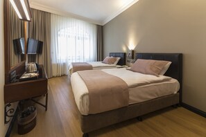 Superior Room, 2 Twin Beds | Minibar, in-room safe, desk, soundproofing - Vardar Palace Hotel - Special Class (Istanbul)
