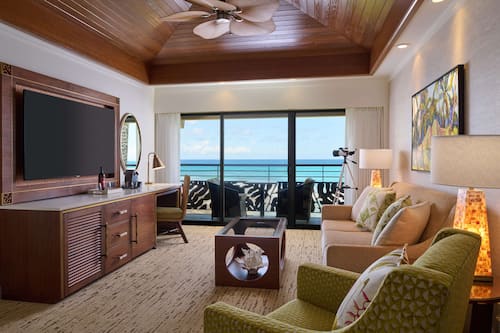 Suite, 1 Bedroom, 1 King with Sofa bed, Oceanfront | Egyptian cotton sheets, premium bedding, down duvets, in-room safe
