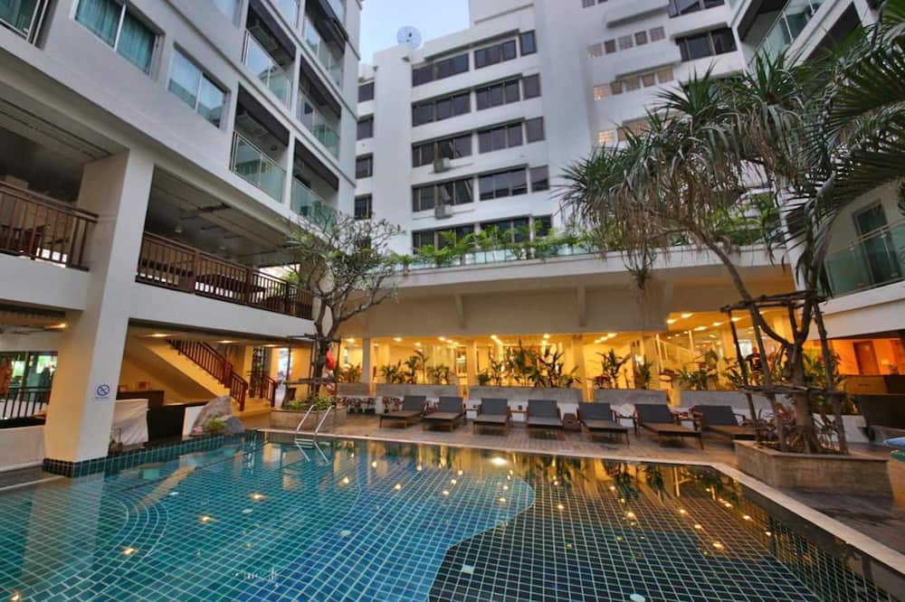 Sunshine Hotel And Residences