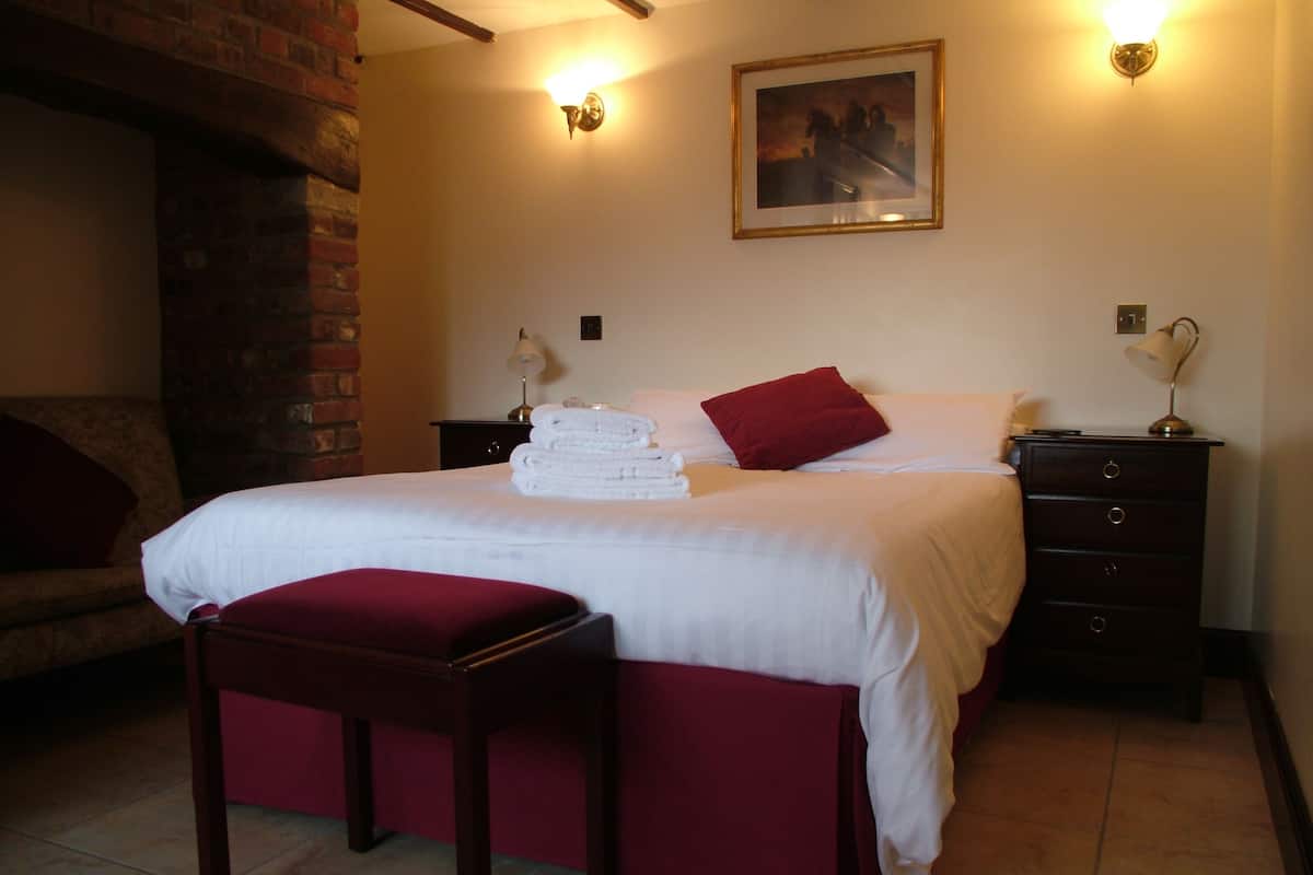 Desk, iron/ironing board (on request), rollaway beds (surcharge)