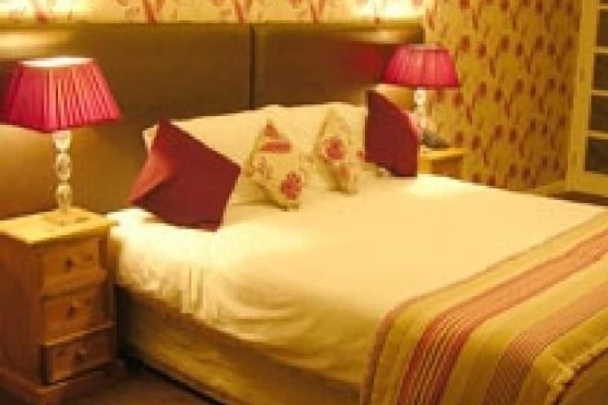 Desk, iron/ironing board (on request), rollaway beds (surcharge)