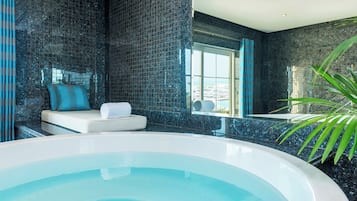 Sengetøy av topp kvalitet, senger med overmadrass og minibar