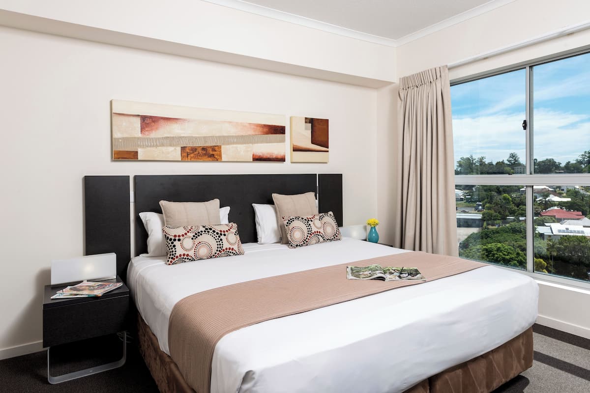 Apartment, 3 Bedrooms (No Housekeeping) | Desk, laptop workspace, iron/ironing board, free WiFi