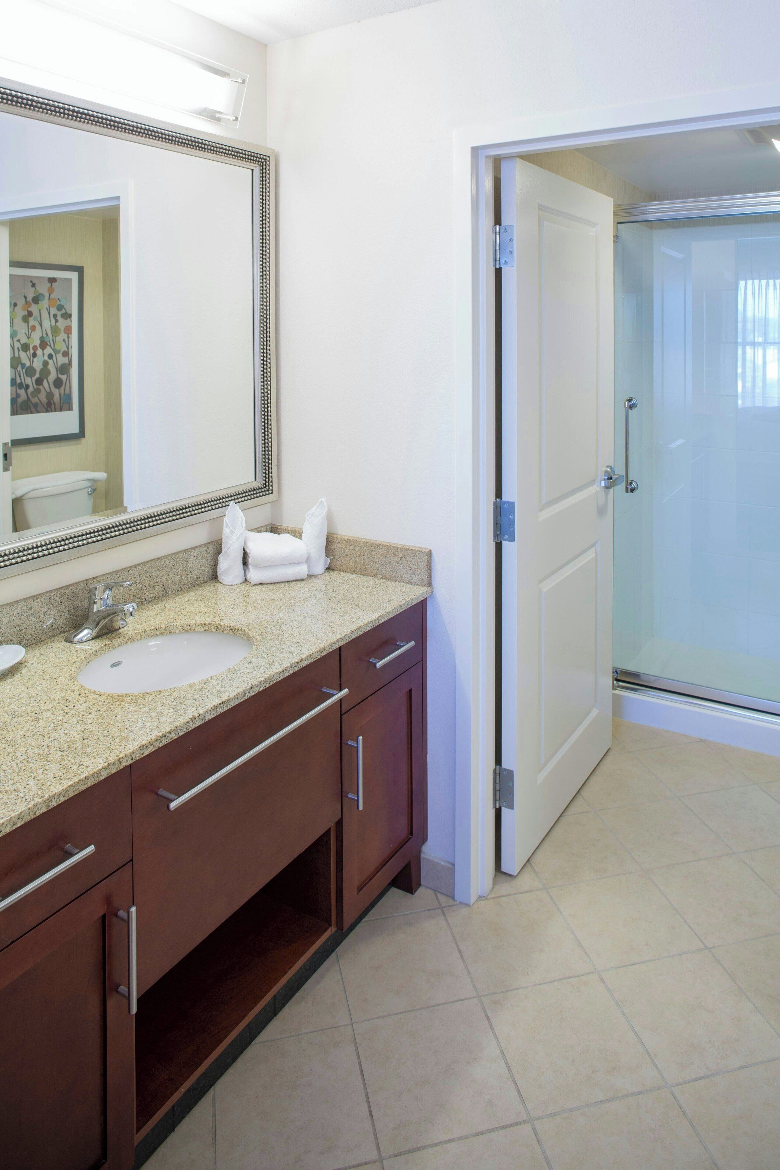 studio, 1 king bed with sofa bed | bathroom | free toiletries, hair dryer, towels