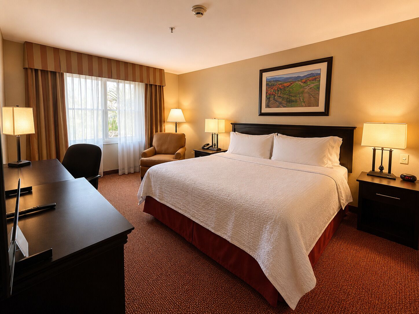 Suite, 1 King Bed | Premium bedding, minibar, desk, laptop workspace