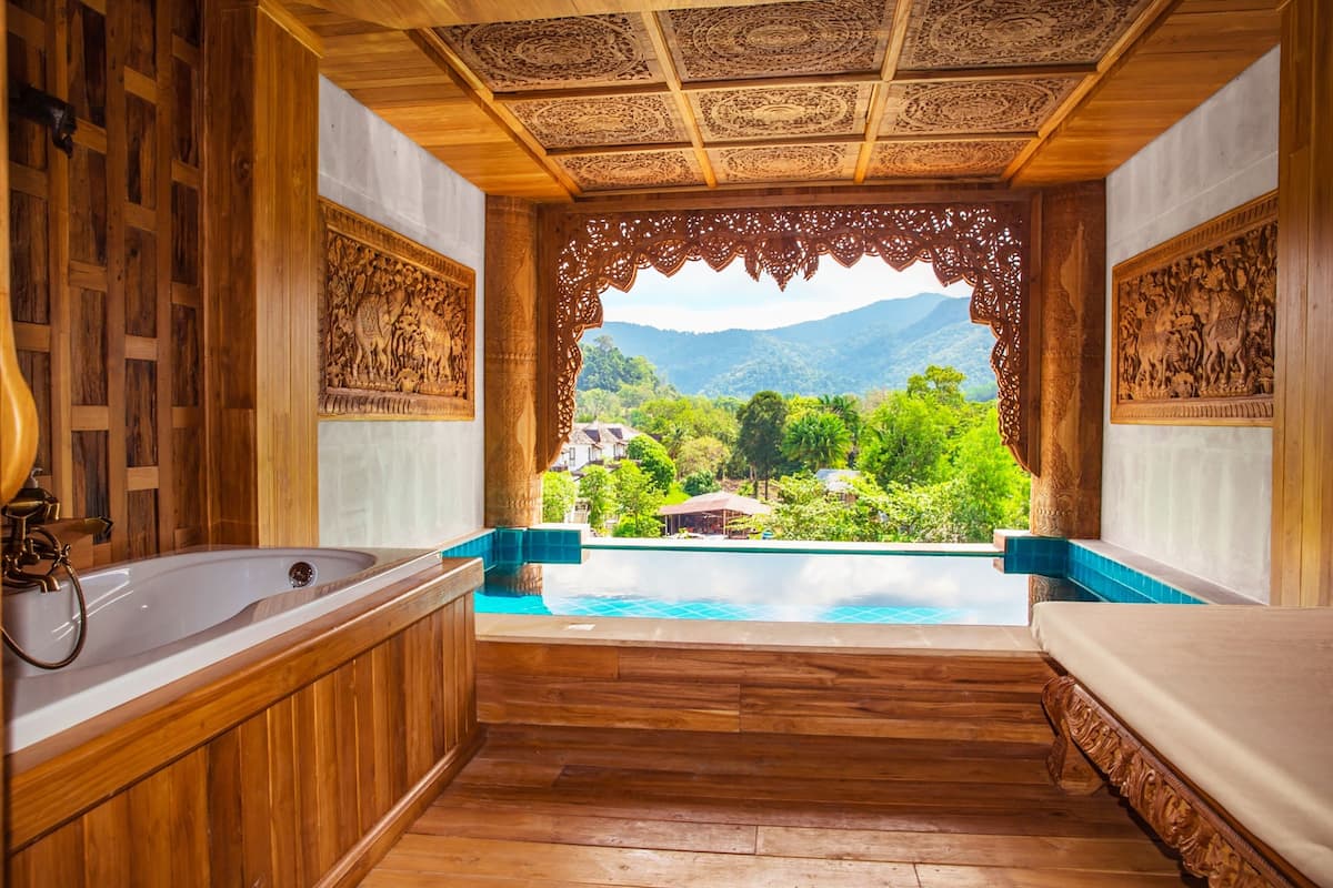 Grand Pool Suite with FREE THB 1,000 Net Resort Credit per night | Vue sur les montagnes