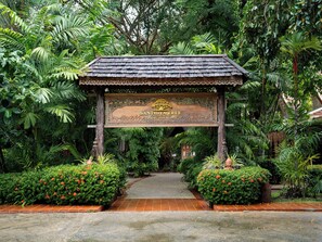 Front of property - Santhiya Koh Chang Resort (Ko Chang)