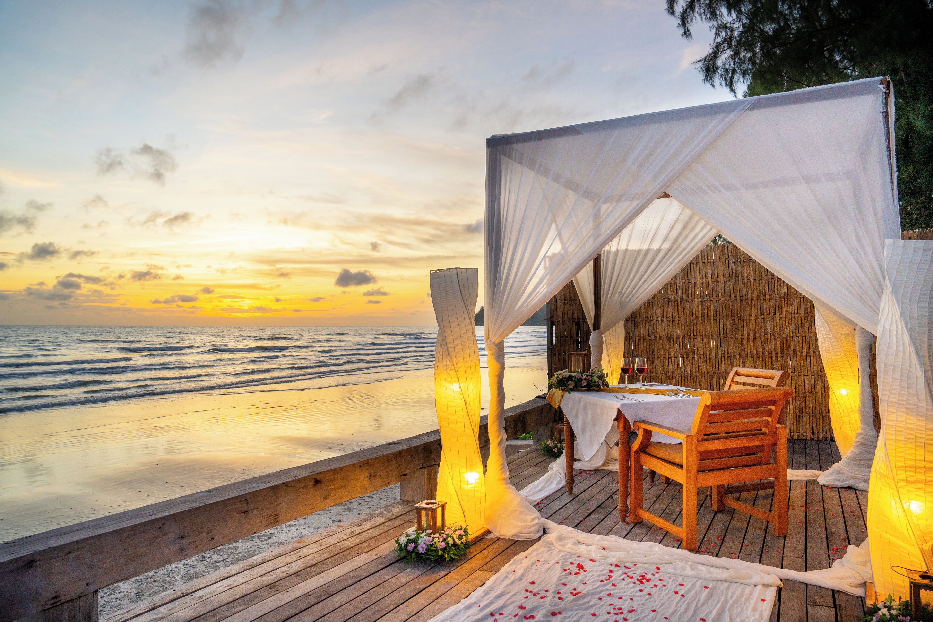 3 restaurantes; se sirven desayunos 