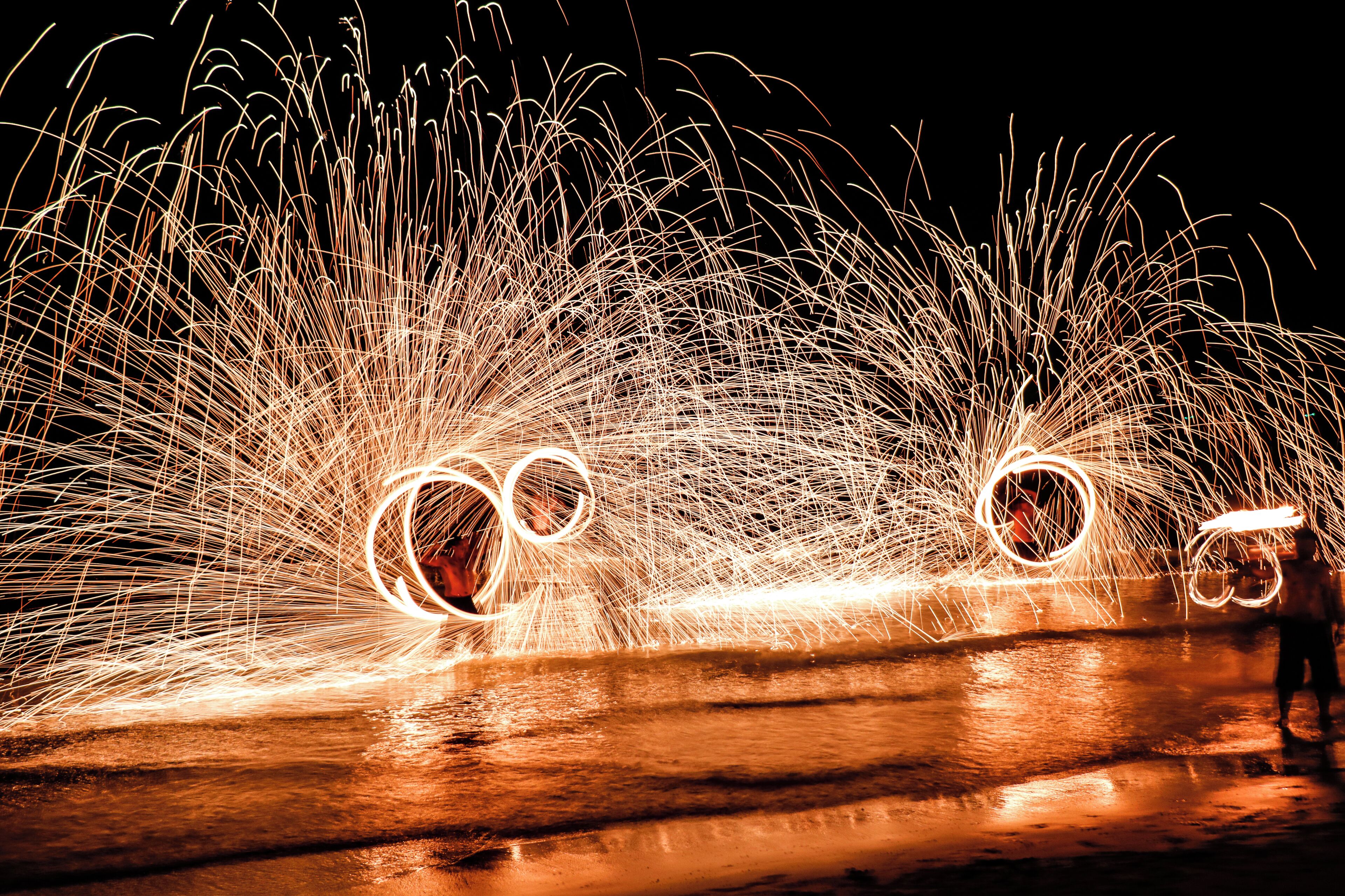 3 restaurants, breakfast served